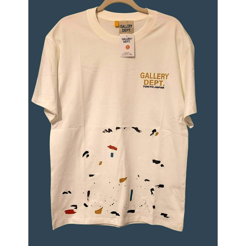 NWT - Gallery Dept. Graphic T-Shirt (SKU #1130)